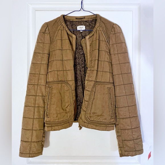 WILFRED Aritzia Dauphine Quilted Bomber Jacket size 8 - Picture 1 of 8